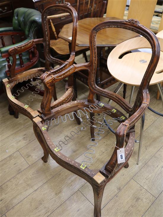 A pair of French carver frames